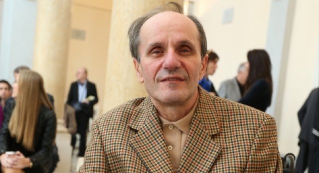 milan-jajcinovic-laznim-istinama-slika-647237