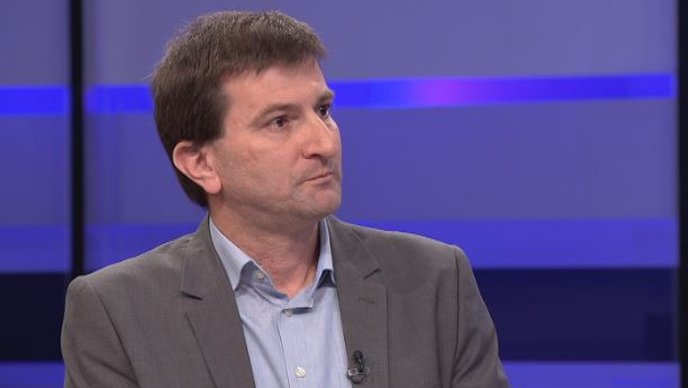 BRACANOVIC.JPG.688x388 q85 crop upscale