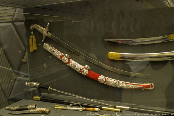 Bagdasarov dragulji1 11