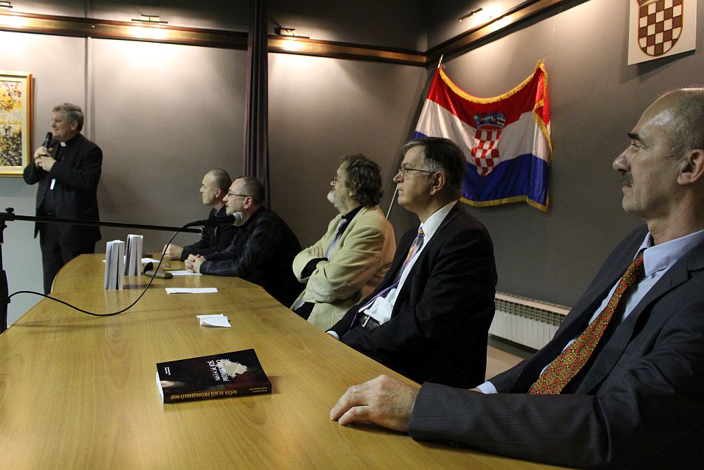 Dom specijalne policije Predstavljanje knjige Josipa Stjepandića i Josipa Pečarića