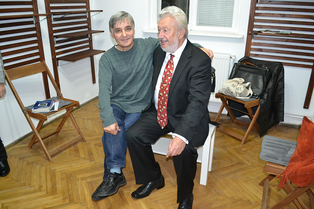 3. S rumunjskim knjizevnikom Danielom Dragomirescu