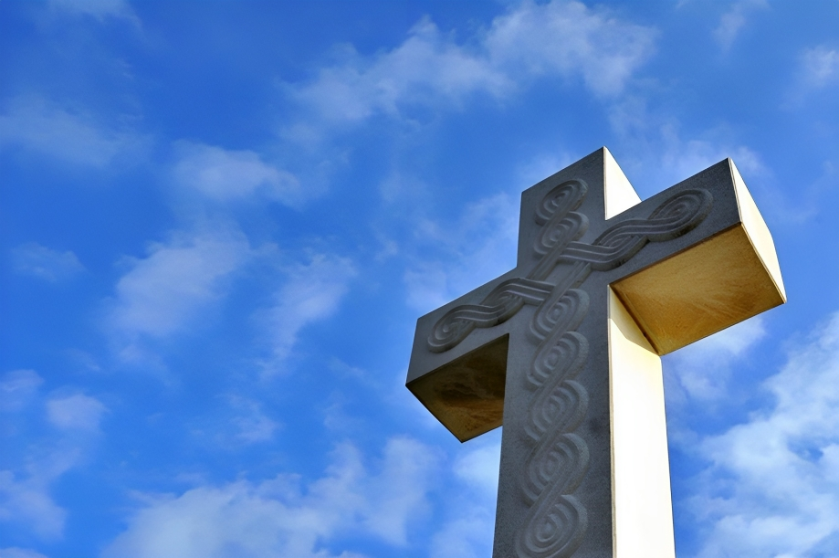 Bijeli vukovarski kriz