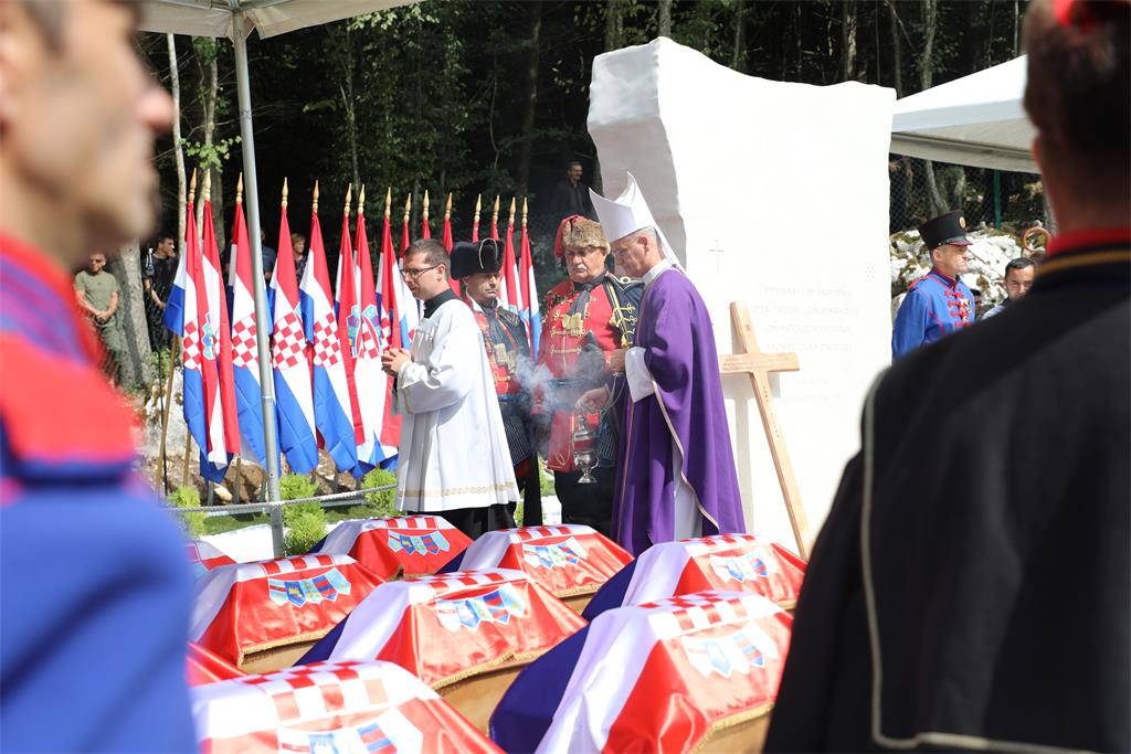 Misa zadusnica Jazovka