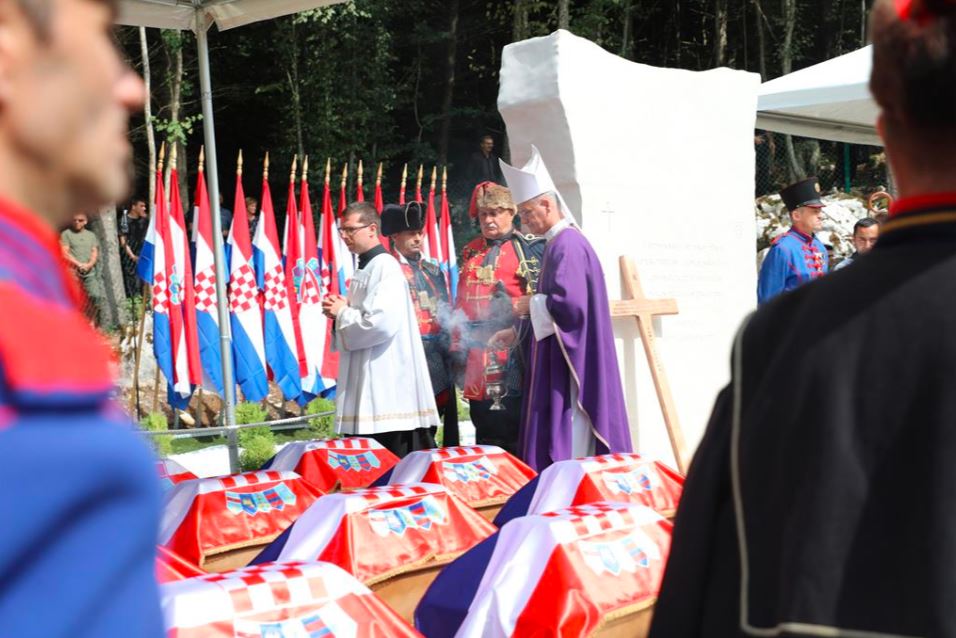 Nadbiskup Kutlesa Jazovka lijesovi