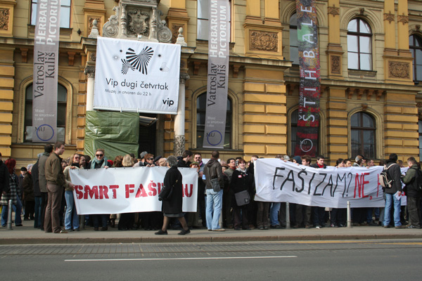 Prosvjed za mar&scaron;ala Tita