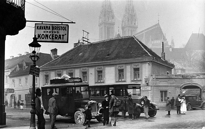 Ugao Vlaške i Palmotićeve ulice
