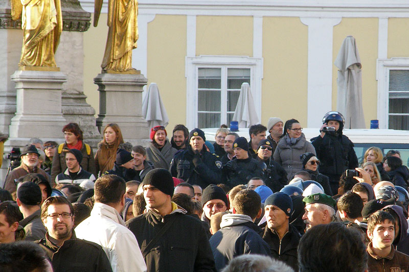 12. 1. 13. Katedrala prosvjed