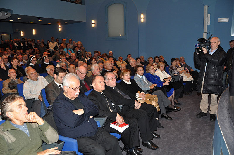 Zdravko Tomac - predstavljanje knjige Crveni Predsjednik