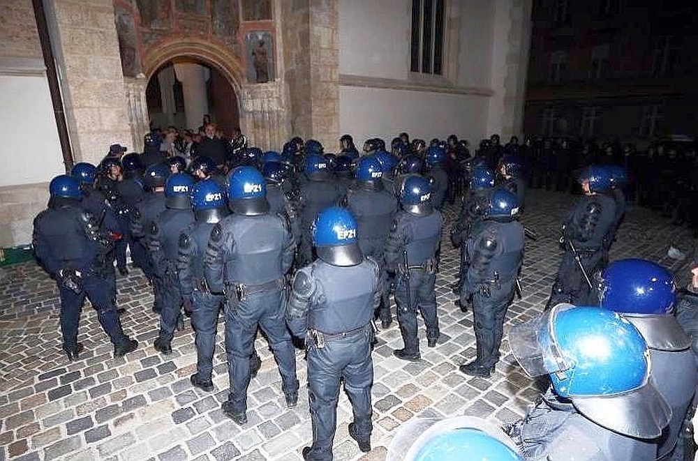 Policija trg sv Marka